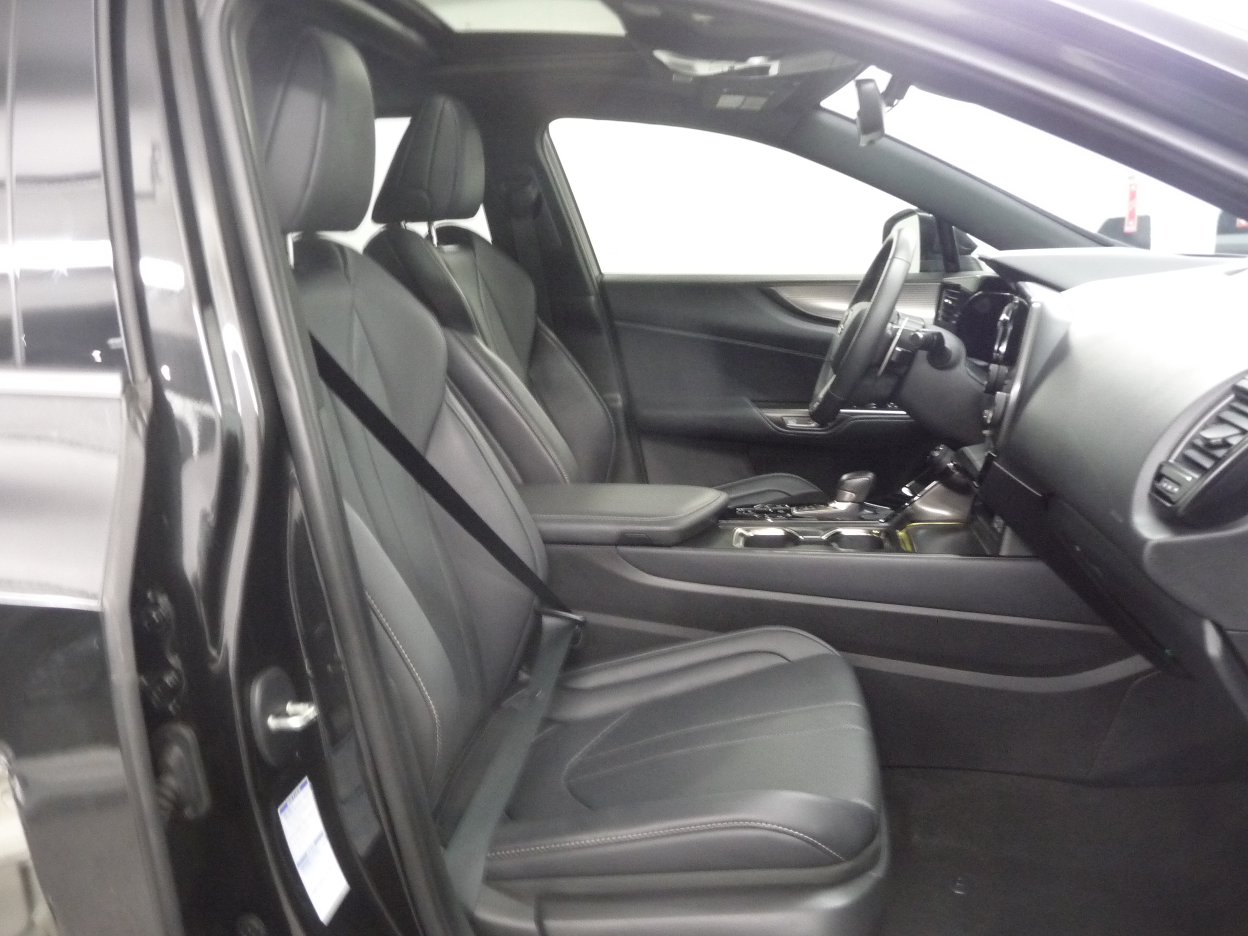 Lexus NX 2023