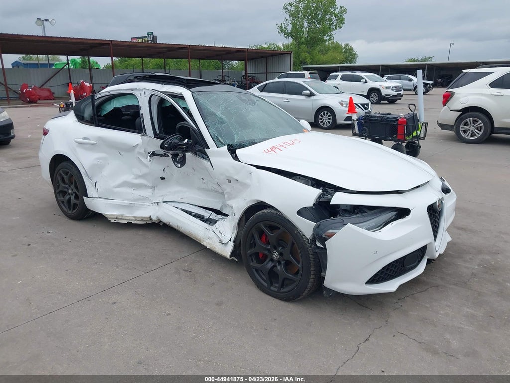 Alfa Romeo Giulia 2022