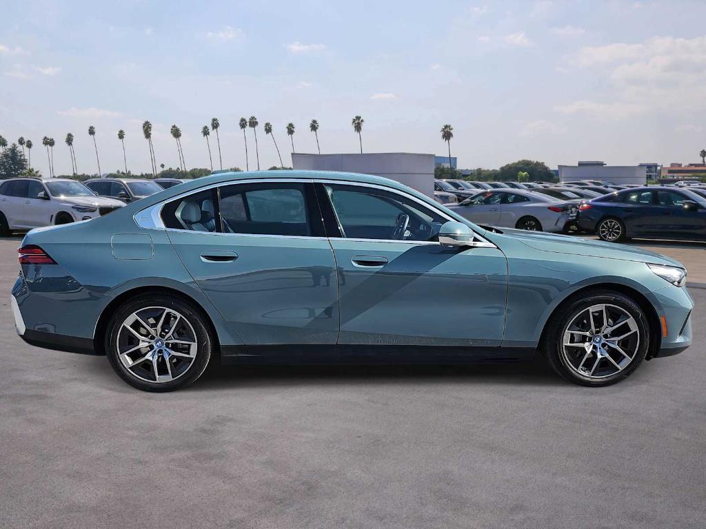 BMW i5 2025