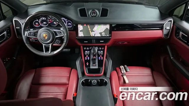 Porsche Cayenne 2021