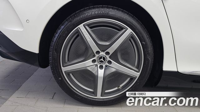 Mercedes-Benz EQE 2023
