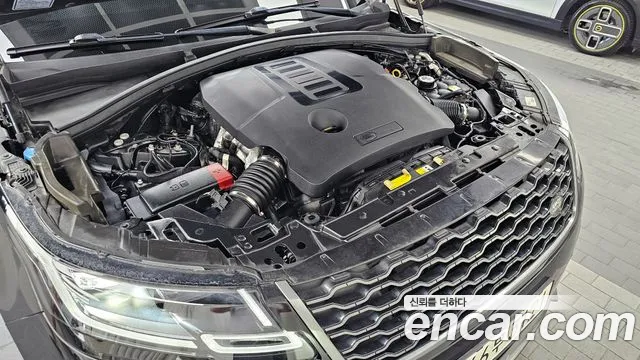 Land Rover Range Rover Velar 2021