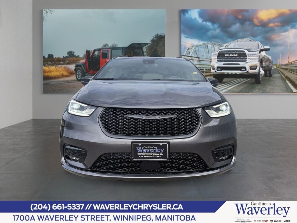 Chrysler Pacifica 2022