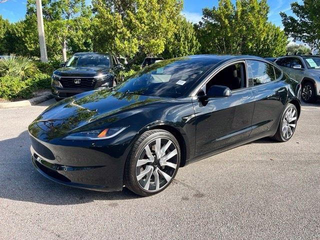 Tesla Model 3 2024
