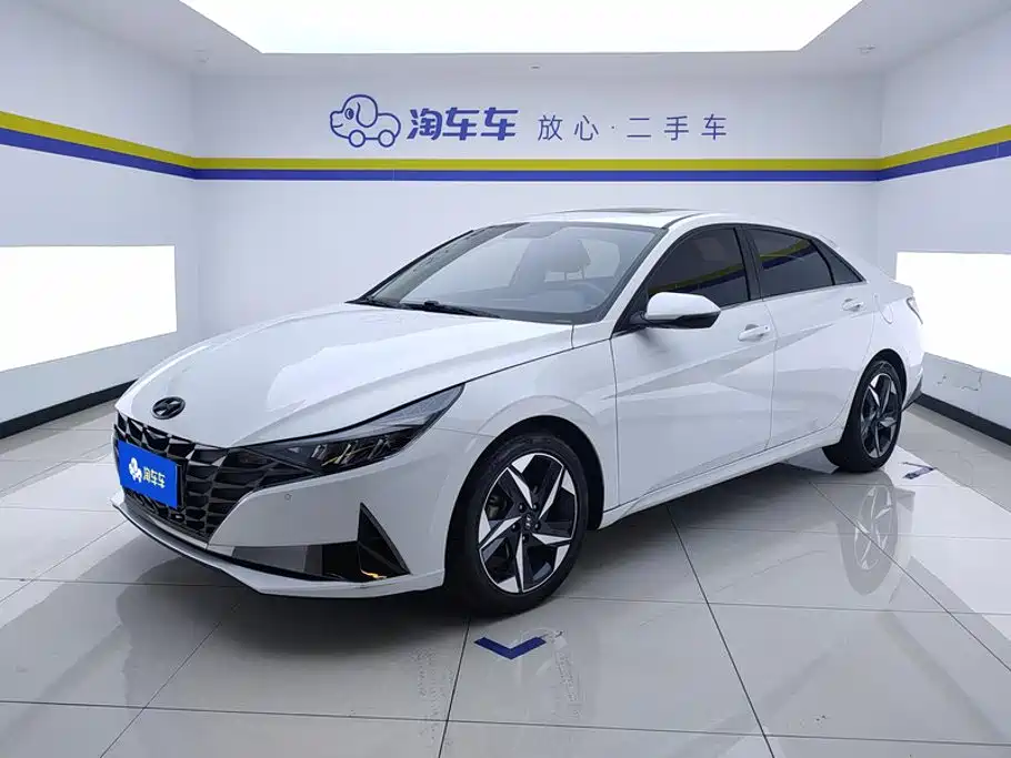 Hyundai Elantra 2023