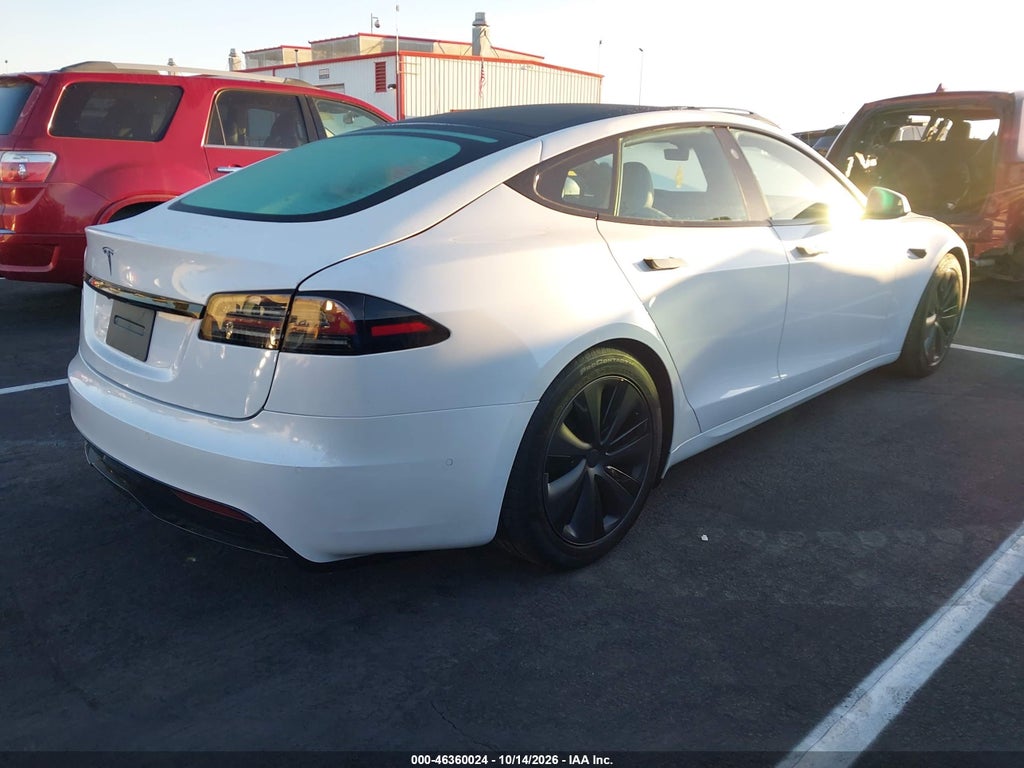 Tesla Model S 2022