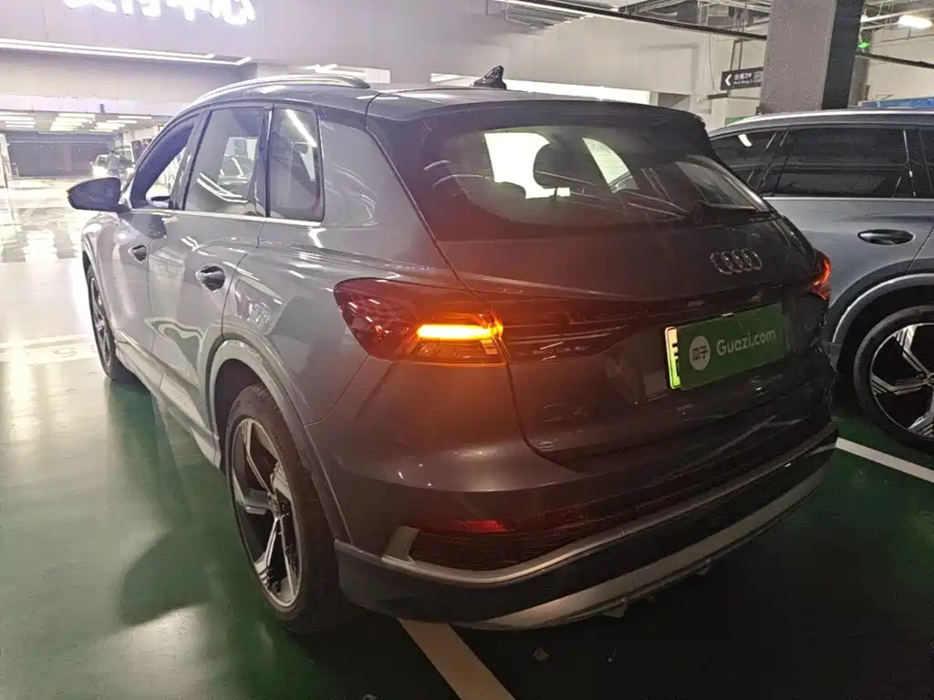 Audi Q4 e-tron 2025