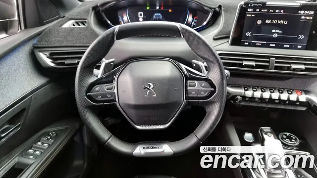 Peugeot 5008 2020