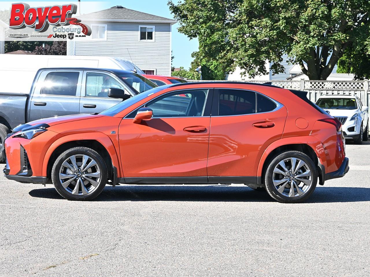 Lexus UX 2024