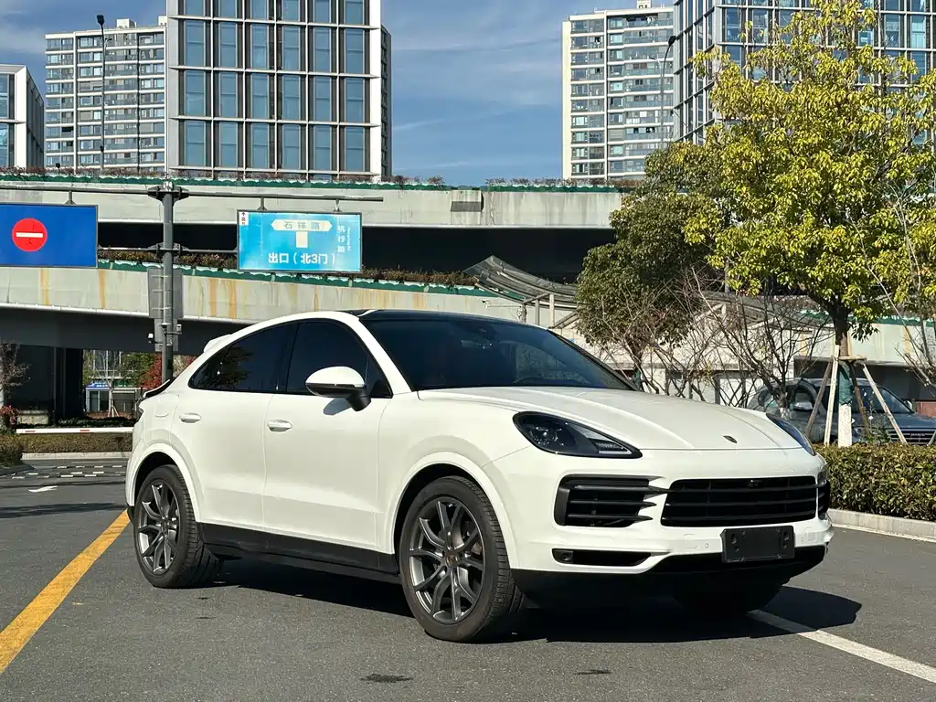Porsche Cayenne 2023