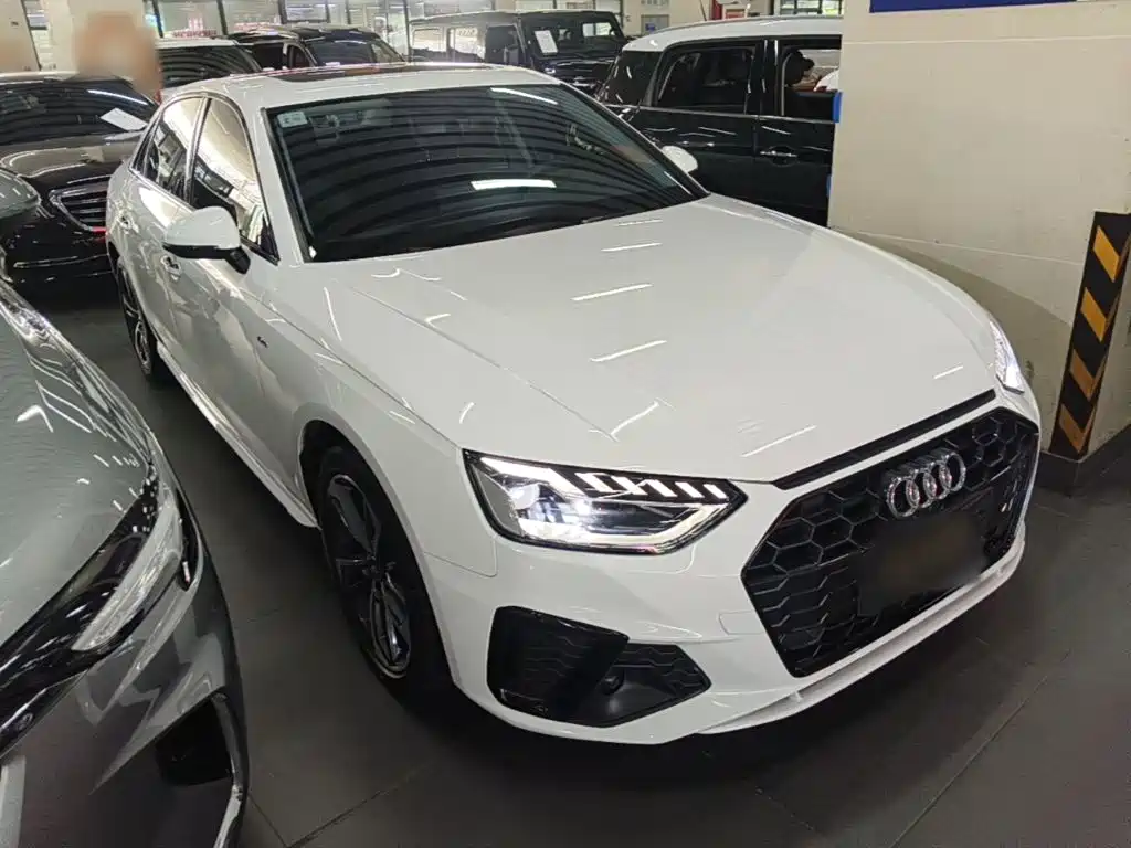 Audi A4 2022