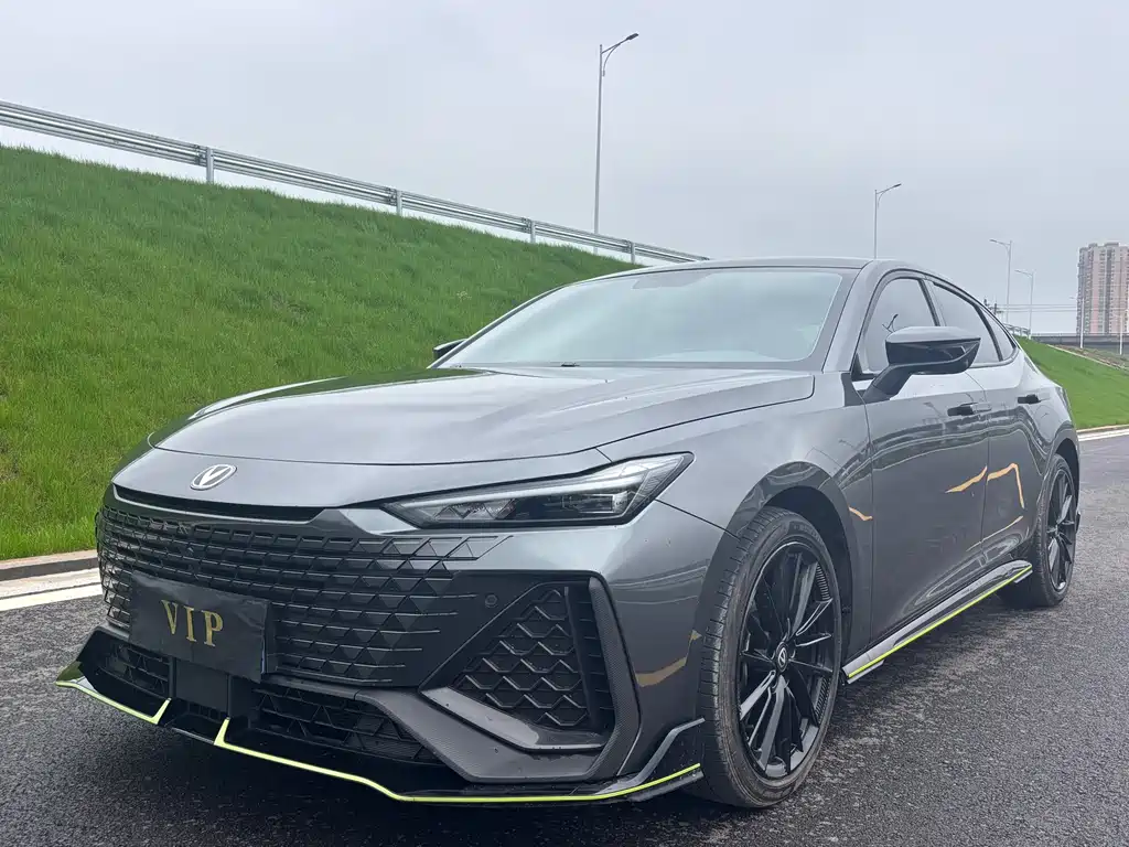 Changan UNI-V 2022