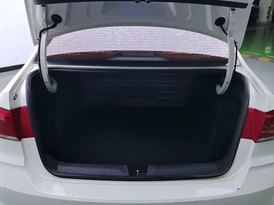 Volkswagen Santana 2021