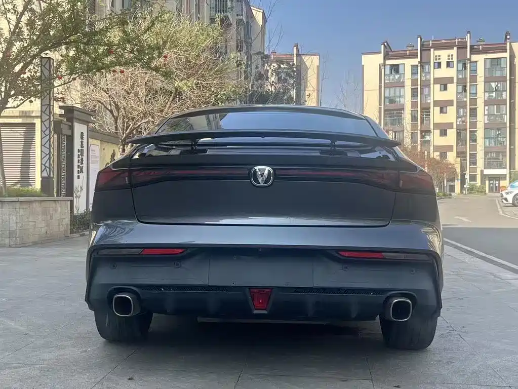 Changan UNI-V 2022