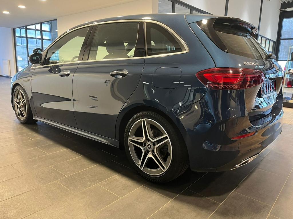 Mercedes-Benz B 200 2023
