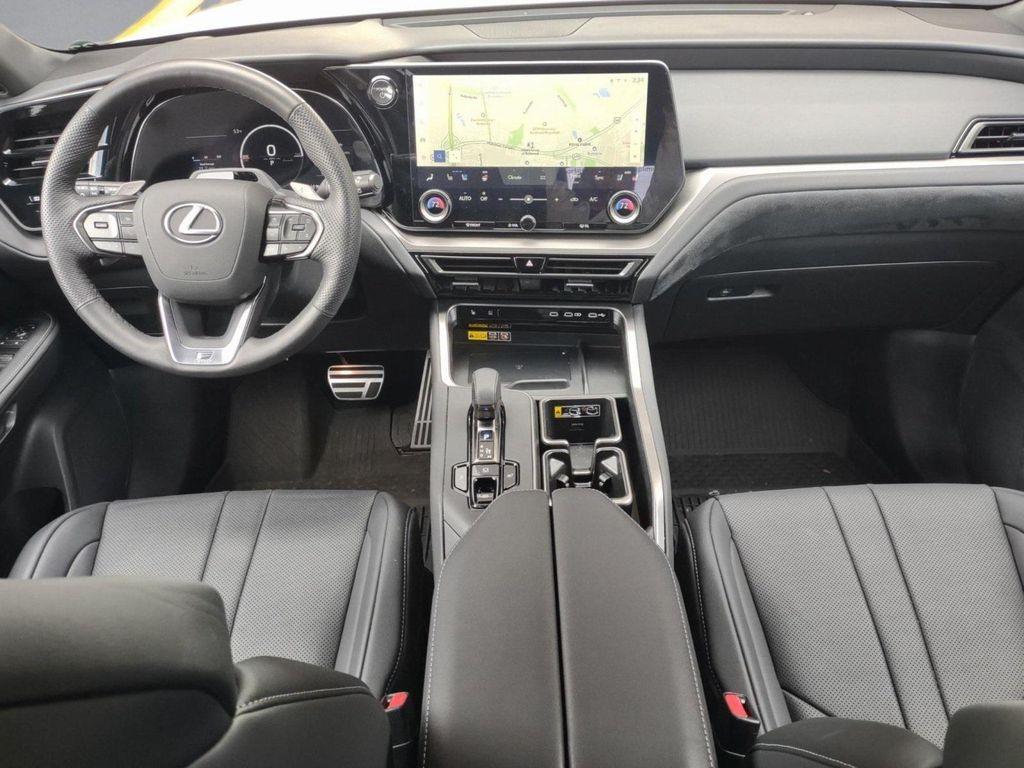 Lexus TX 2025