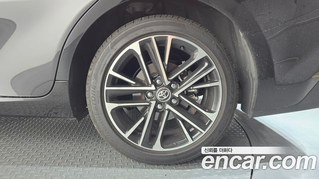 Toyota Camry 2025