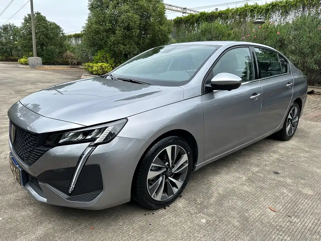 Peugeot 408 2024