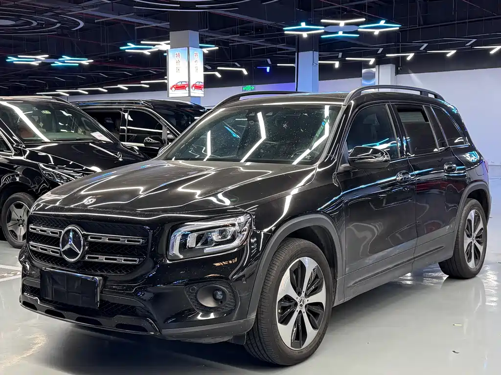Mercedes-Benz GLB 2021