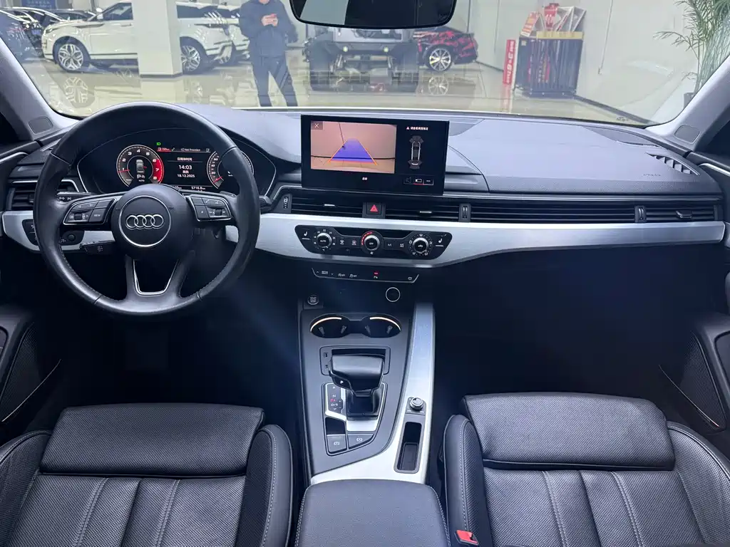 Audi A4 2021