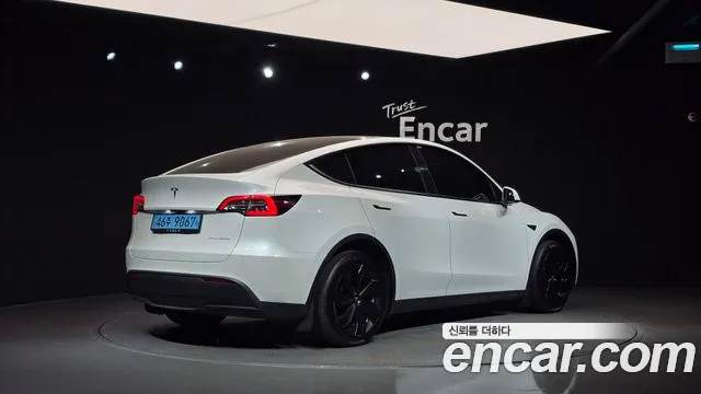 Tesla Model Y 2022