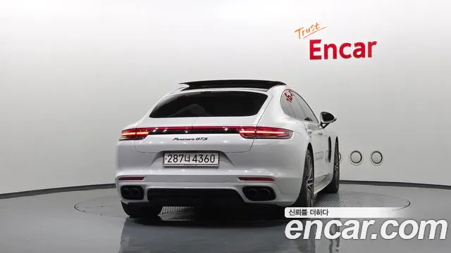 Porsche Panamera 2020