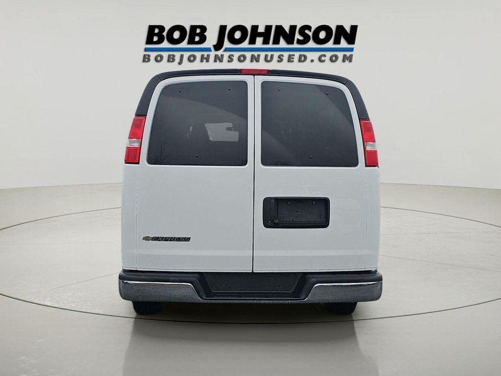Chevrolet Express 2025