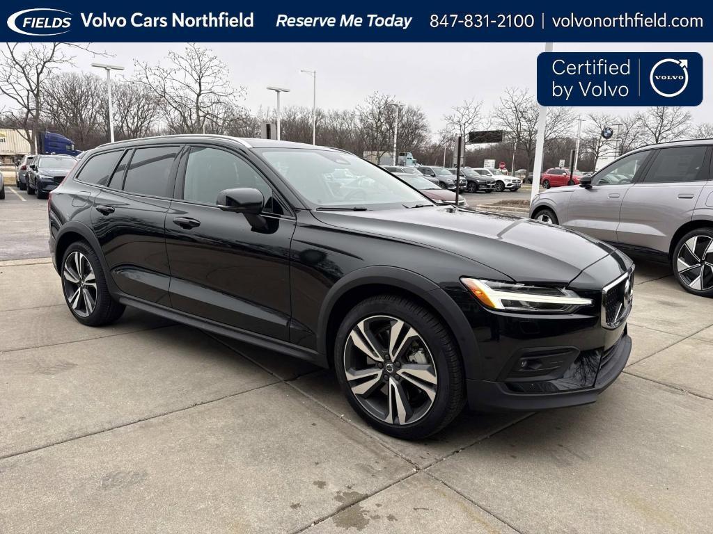 Volvo V60 Cross Country 2025