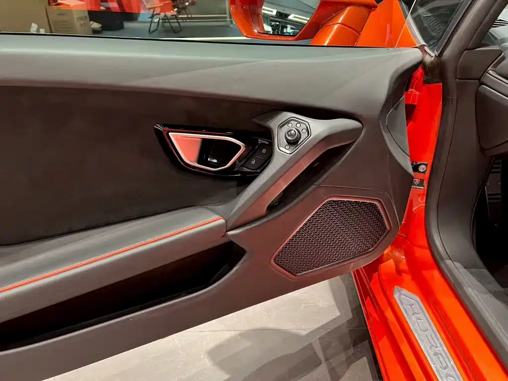 Lamborghini Huracán 2021