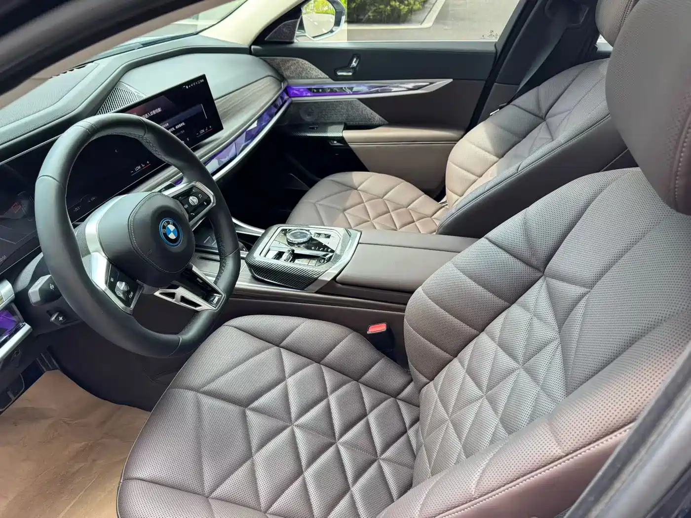 BMW i7 2023