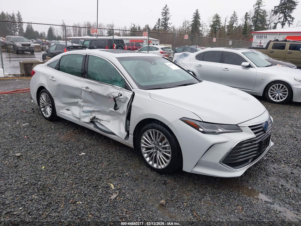 Toyota Avalon 2022