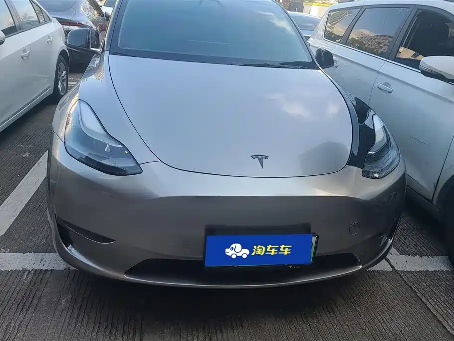 Tesla Model Y 2022