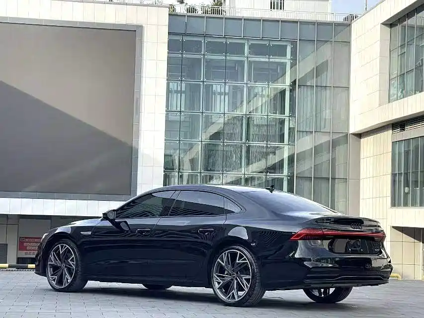 Audi A7 2024