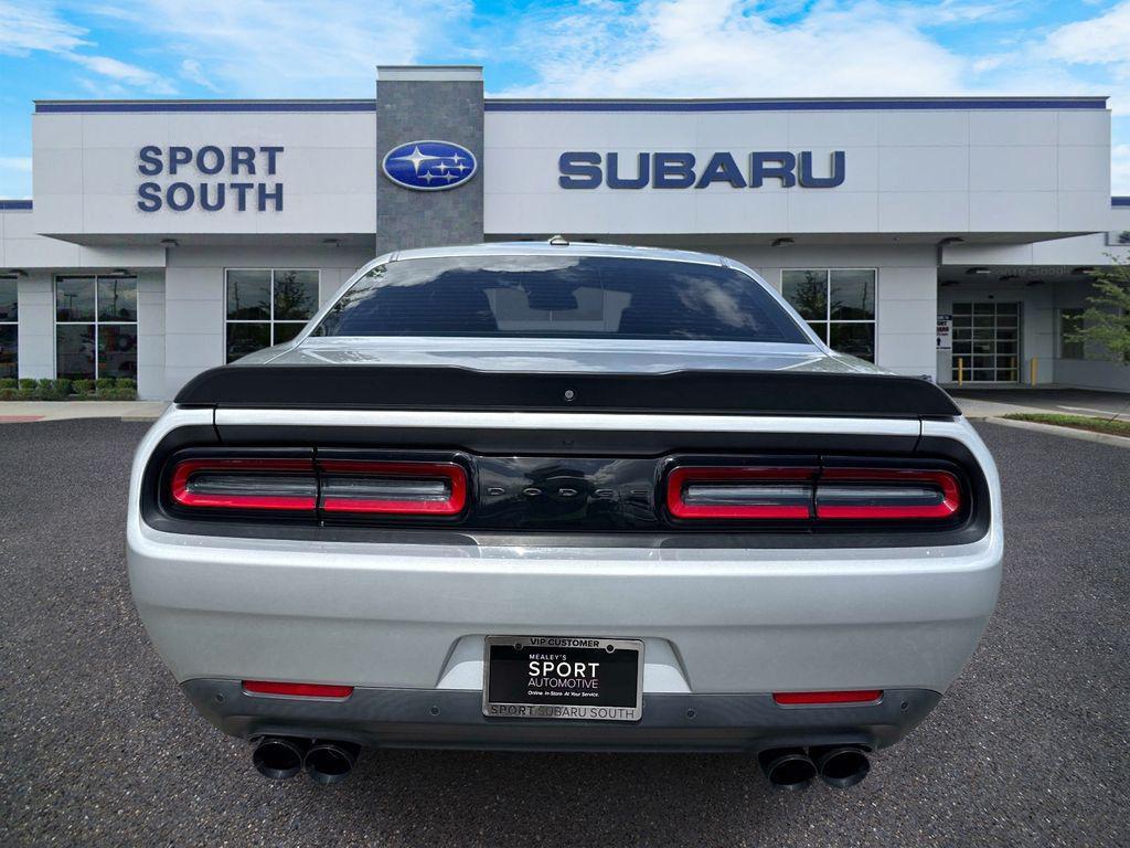 Dodge Challenger 2022