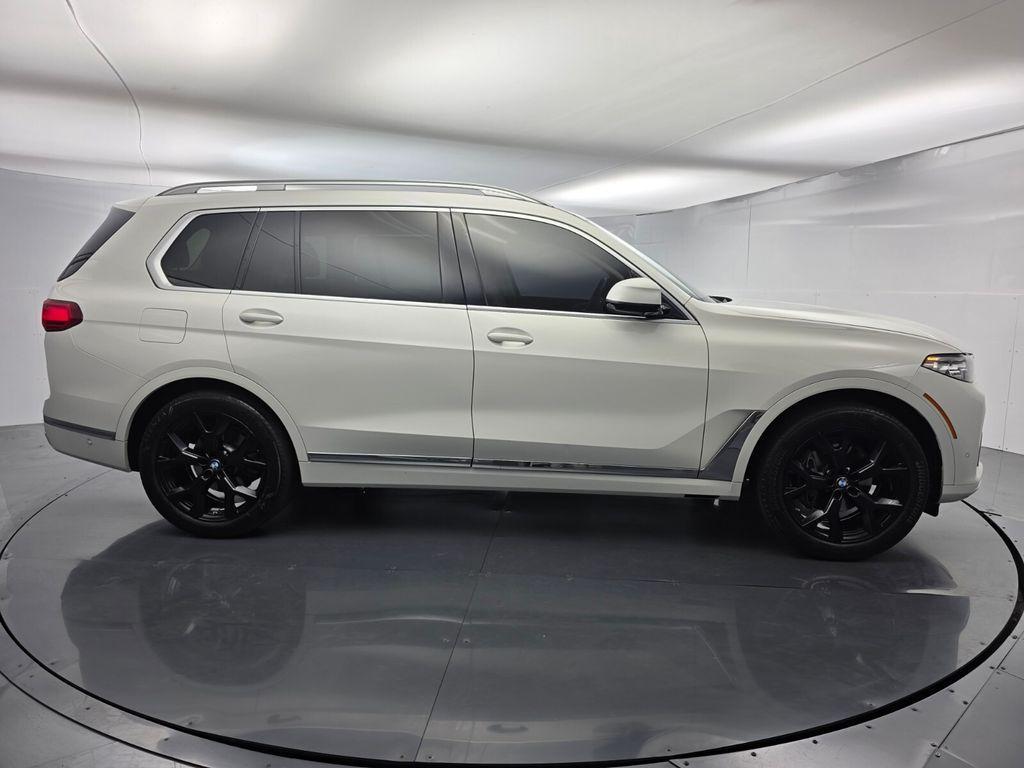 BMW X7 2022