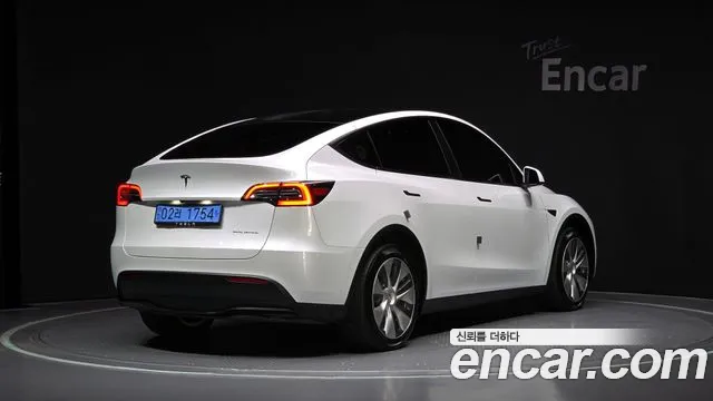 Tesla Model Y 2022