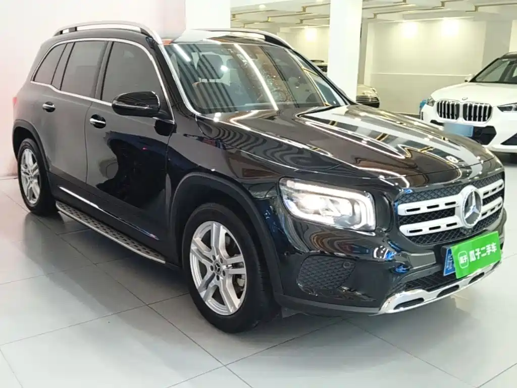 Mercedes-Benz GLB 2021