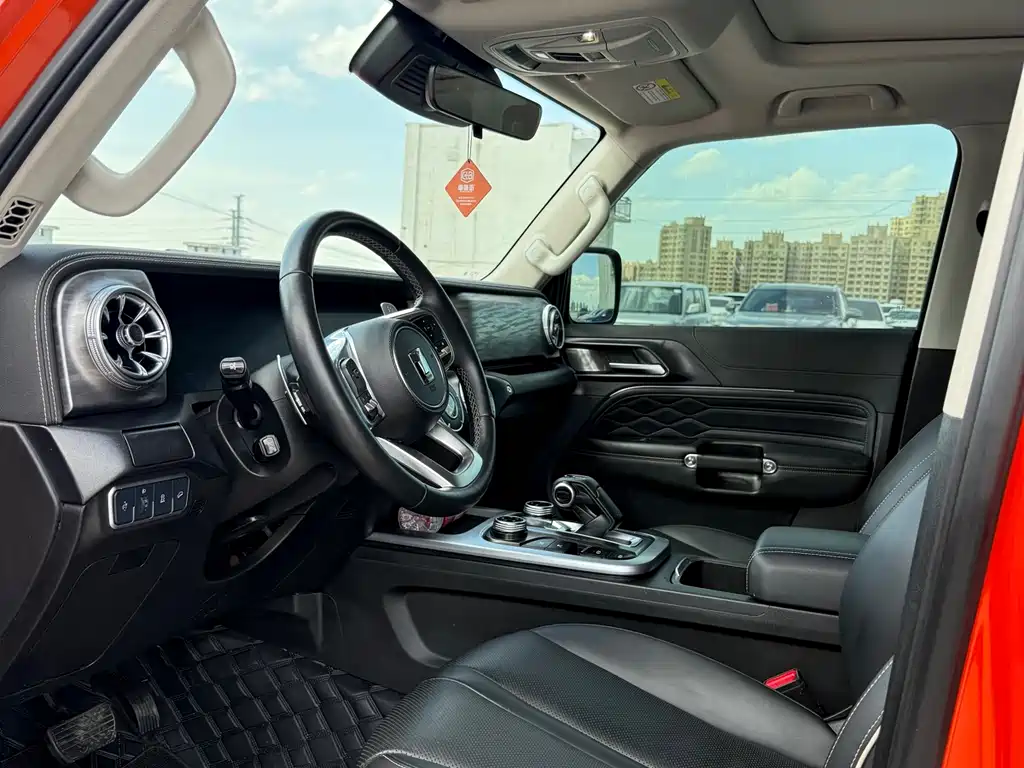 Tank 300 2021