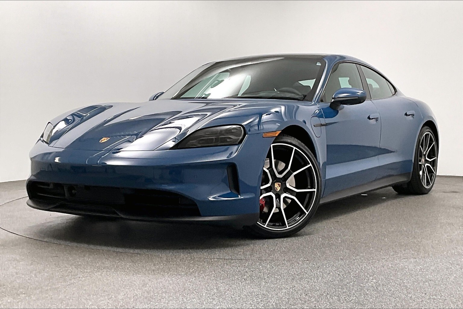 Porsche Taycan 2025