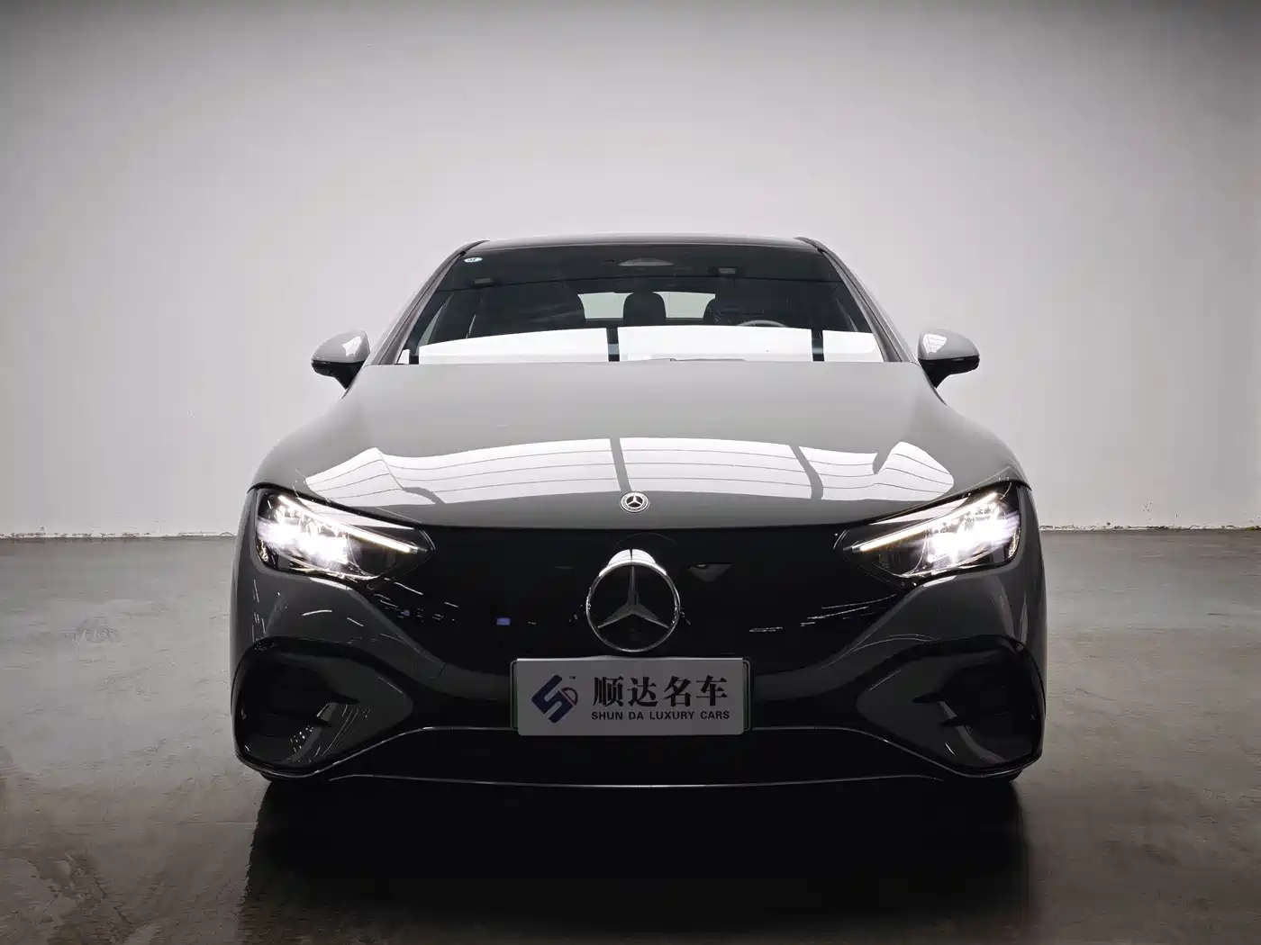 Mercedes-Benz EQE 2023
