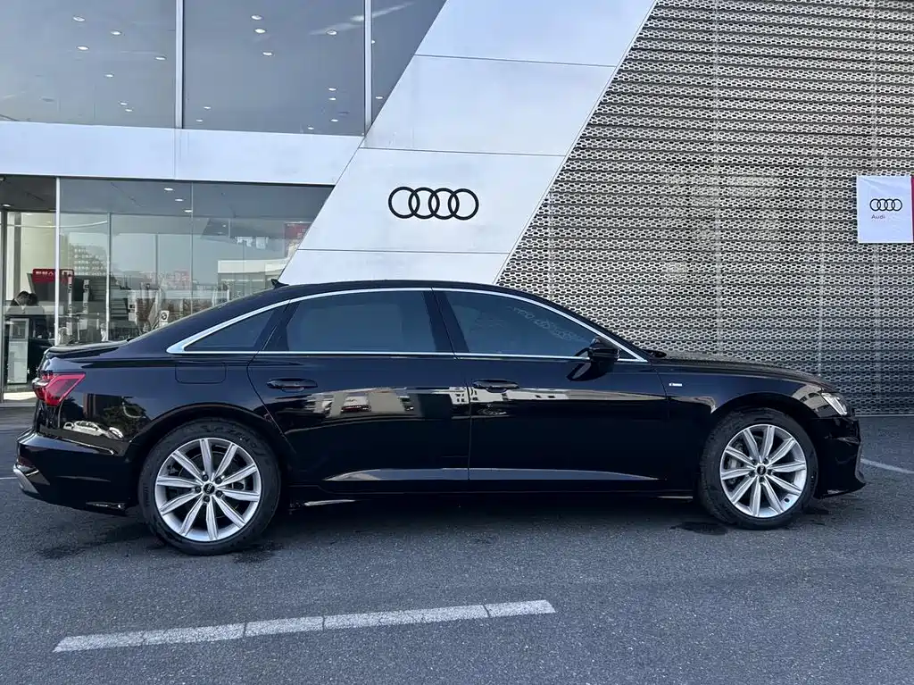 Audi A6 2024