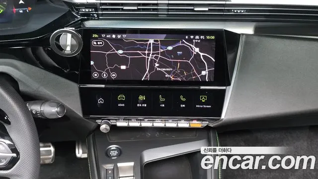 Peugeot 408 2023