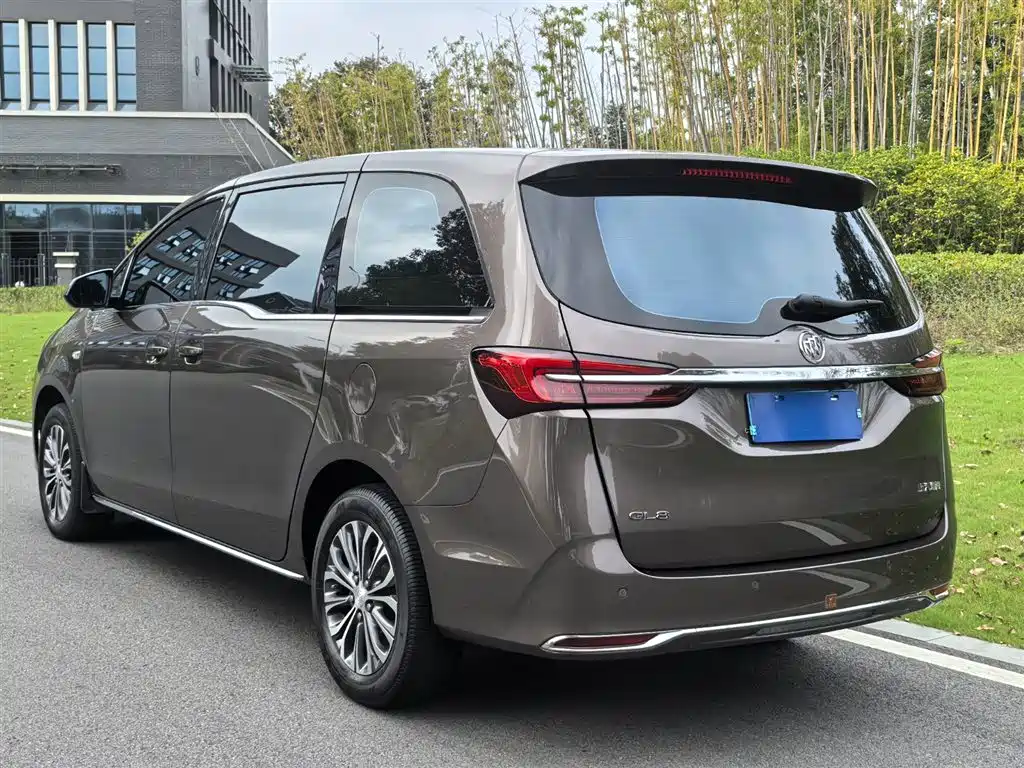 Buick GL8 2023