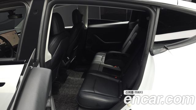 Tesla Model Y 2022