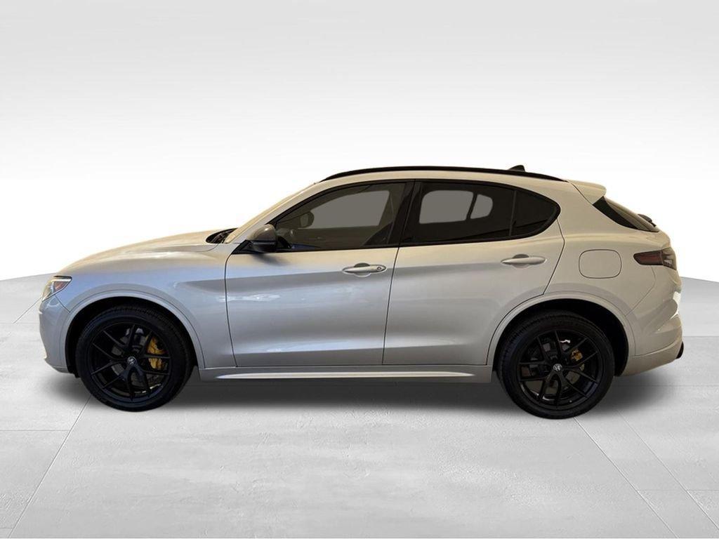 Alfa Romeo Stelvio 2021