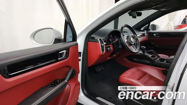 Porsche Cayenne 2021