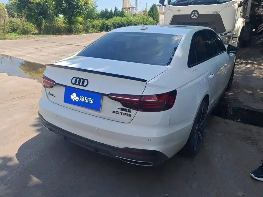 Audi A4 2024