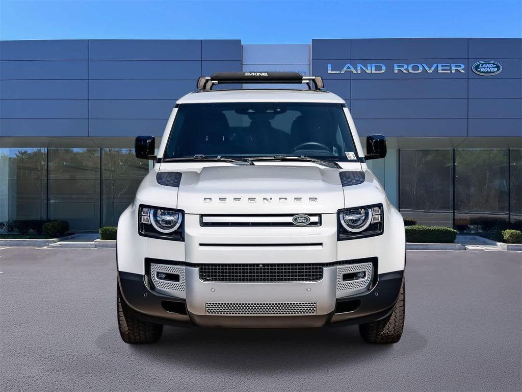 Land Rover Defender 2023