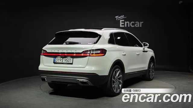 Lincoln Nautilus 2022