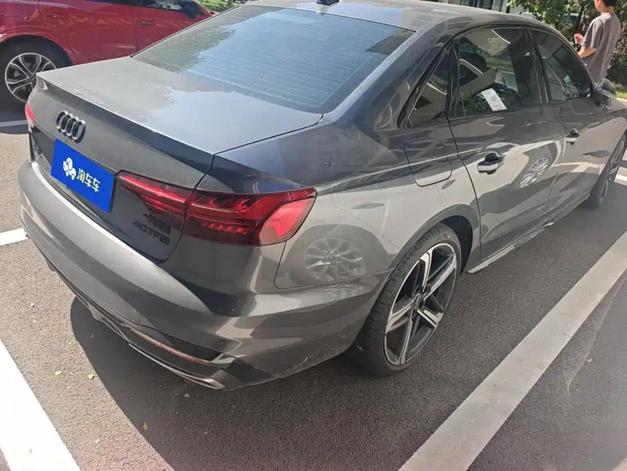 Audi A4 2024